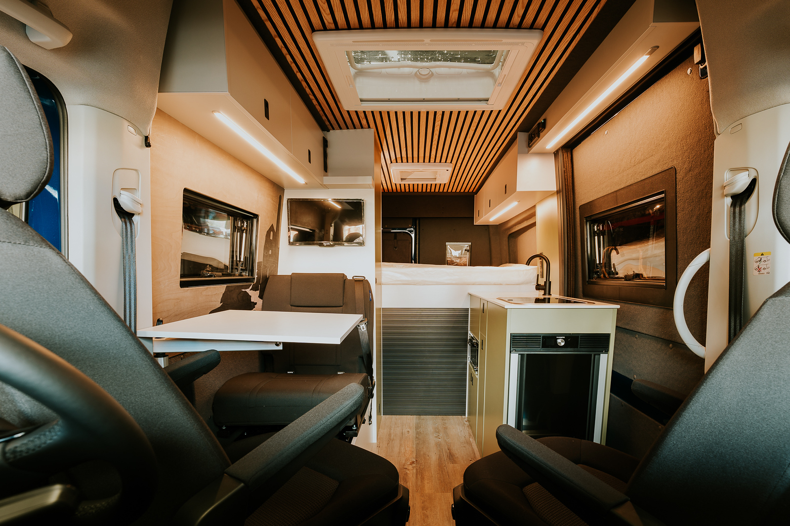 Dirty Weekender - Adventure Vans conversion example 8