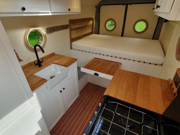 SHELTA BESPOKE CAMPERS & CONVERSIONS conversion example 3