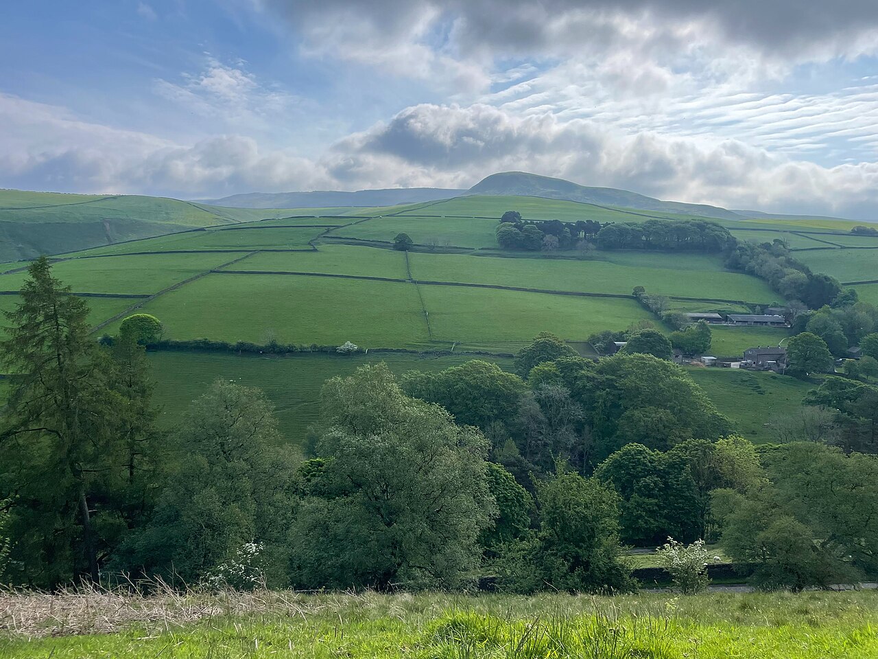 Photo: Eirian Evans (CC BY-SA 2.0) Derbyshire