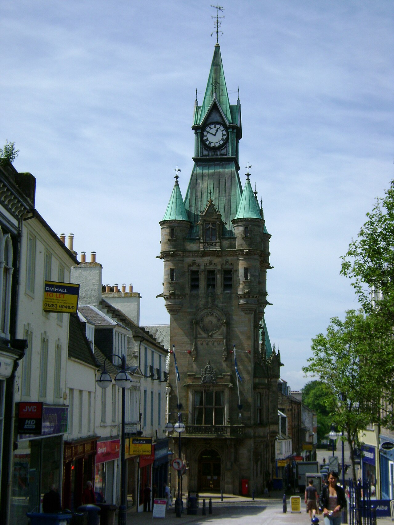 Photo: Kilnburn (talk) 14:28, 17 July 2010 (UTC) (Public domain) Dunfermline