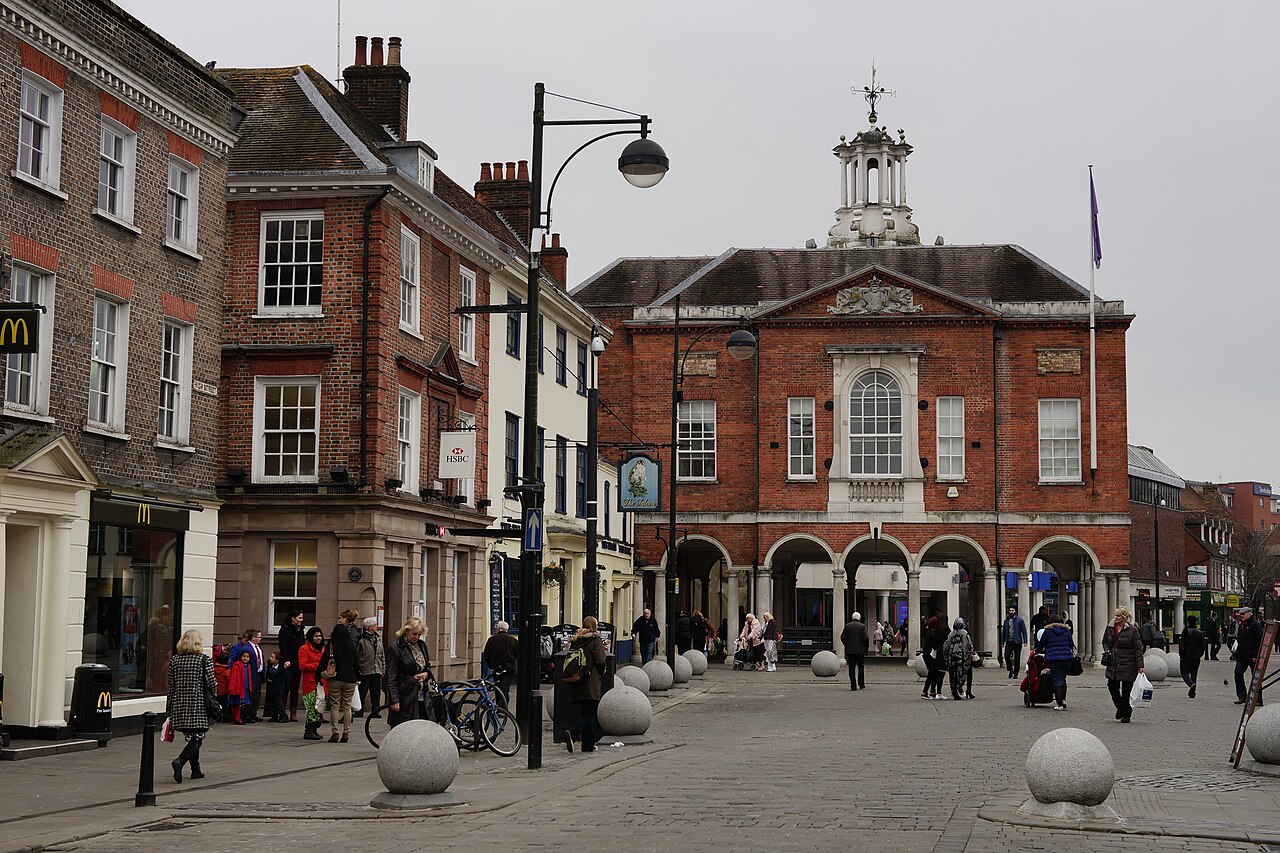 Photo: Peter Trimming (CC BY-SA 2.0) High Wycombe