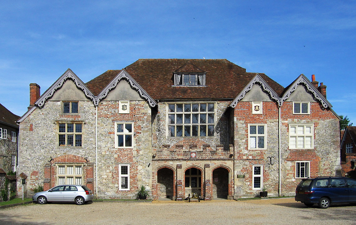 Photo: Unknown (CC BY-SA 2.0) Salisbury