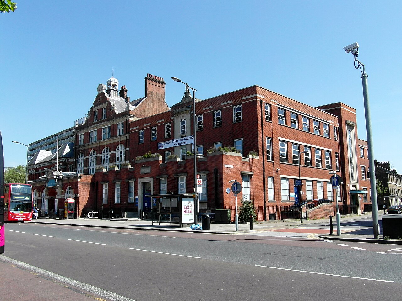 Photo: Reading Tom from Reading, UK (CC BY 2.0) Southwark