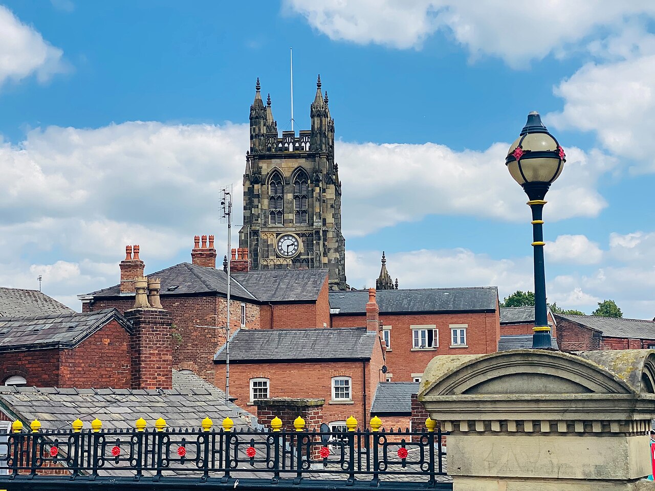 Photo: Cnbrb (CC BY-SA 4.0) Stockport