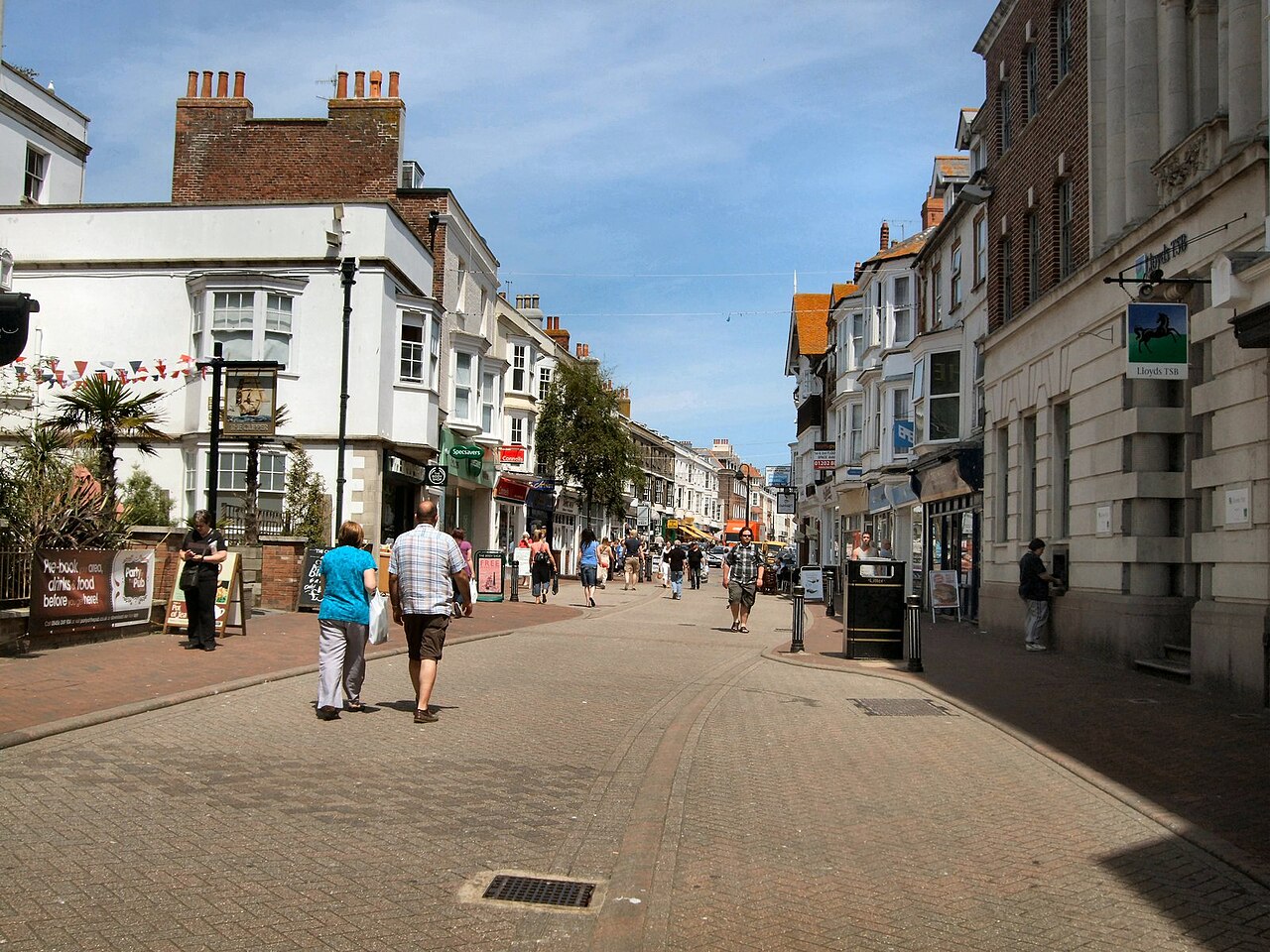 Photo: Paul Gillett (CC BY-SA 2.0) Weymouth