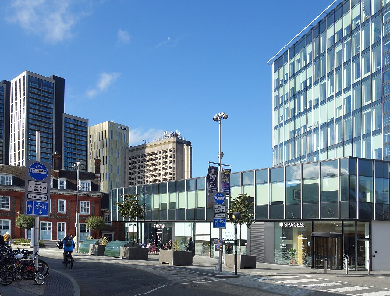 Photo: Des Blenkinsopp (CC BY-SA 2.0) Woking